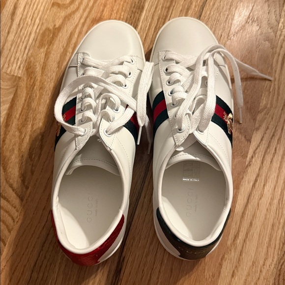 Gucci New Ace Bee Sneakers - Picture 2 of 4